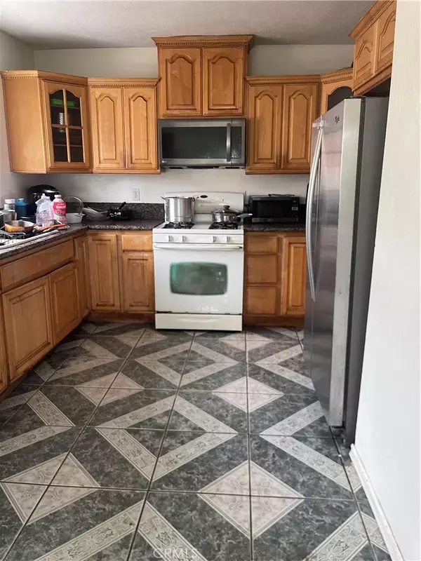 La Puente, CA 91744,357 Cadbrook