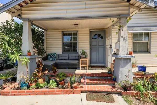 Azusa, CA 91702,904 N Dalton Avenue