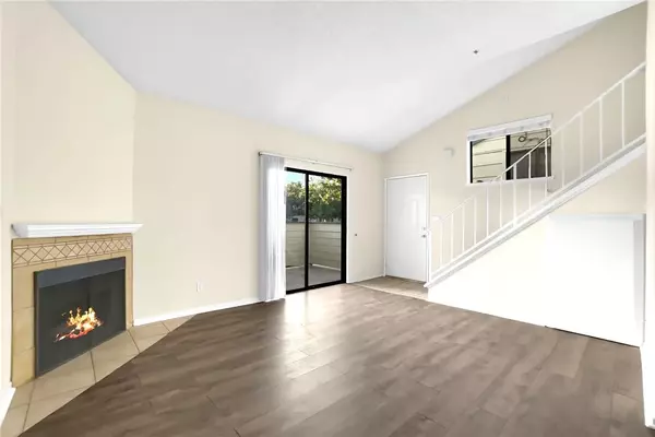 Lancaster, CA 93535,44544 15th East #11