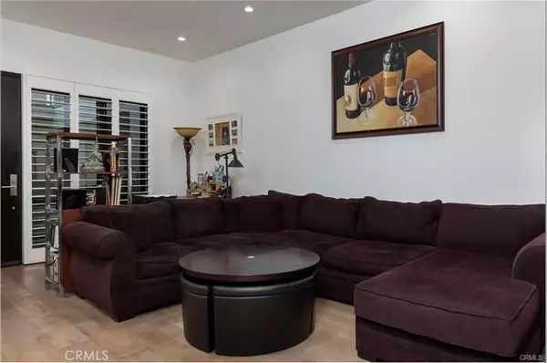 Alhambra, CA 91801,210 N Monterey #208