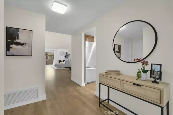 Irvine, CA 92612,4 Dogwood North