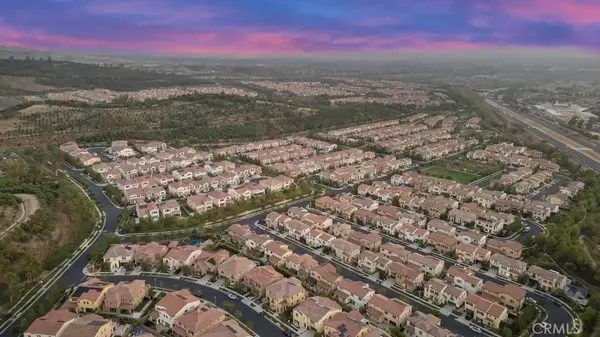 Irvine, CA 92602,61 English Saddle