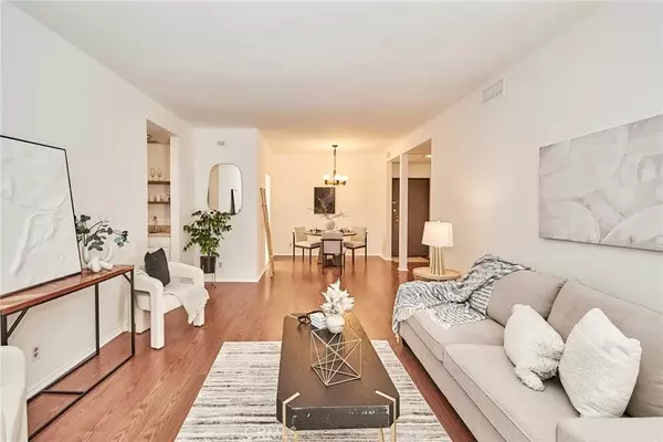 Los Angeles, CA 90042,4280 Via Arbolada #219