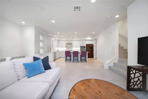 595 Cultivate, Irvine, CA 92618