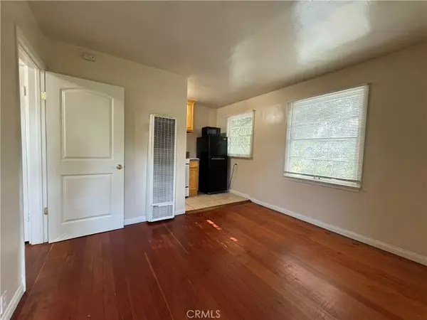 Pasadena, CA 91104,889 Wright Avenue