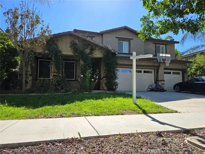 13925 Barnett Ln, Eastvale, CA 92880