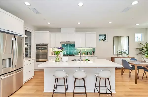 Irvine, CA 92618,138 Biome