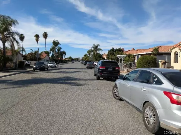 San Jacinto, CA 92582,1009 Encanto