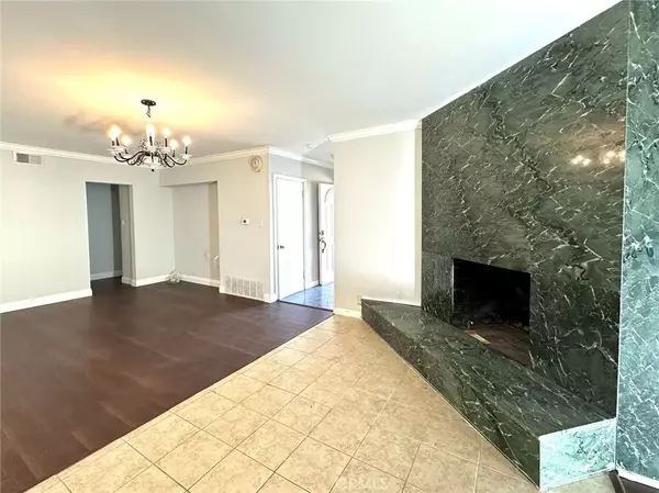 North Hollywood, CA 91605,12040 Stagg Street