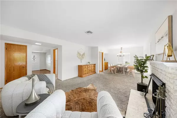 Arcadia, CA 91006,811 E Norman Avenue