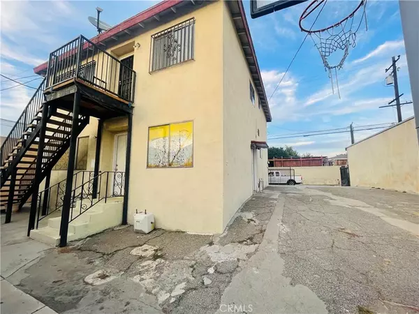 East Los Angeles, CA 90022,5609 E Beverly Boulevard