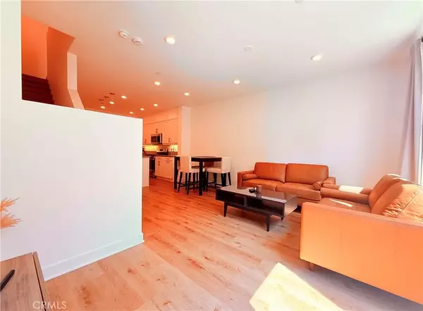 Azusa, CA 91702,479 Marc #E