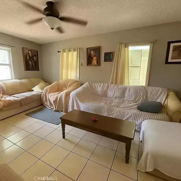 San Bernardino, CA 92410,7523 Guthrie