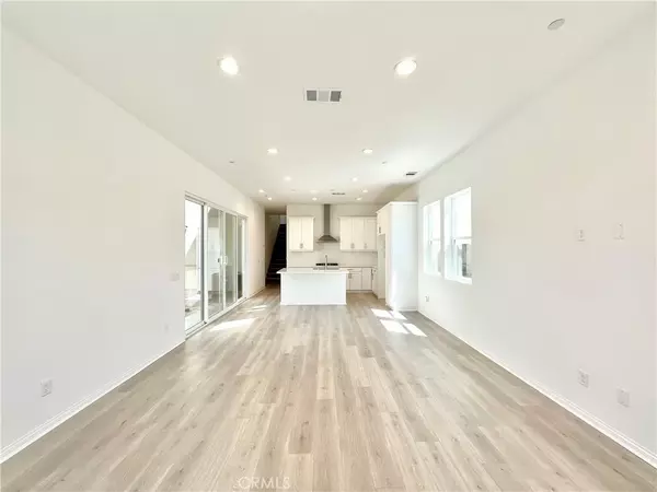 Valencia, CA 91381,27360 Alpine Meadows Court