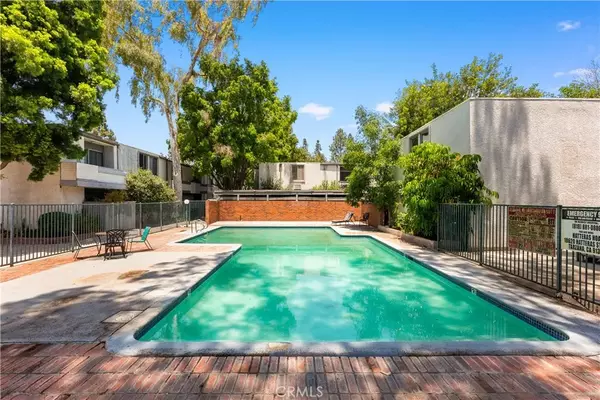 Tarzana, CA 91356,18620 Hatteras #173