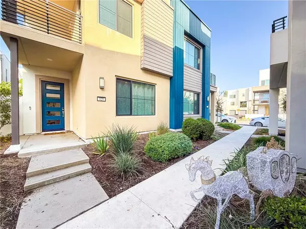 Irvine, CA 92618,121 Novel