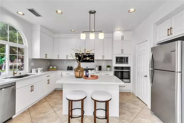 Irvine, CA 92602,57 Waterman