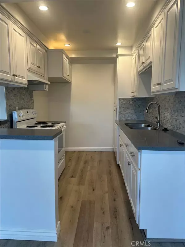 Sherman Oaks, CA 91423,4533 Colbath Avenue #20