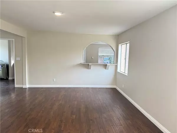 El Monte, CA 91732,4724 Durfee