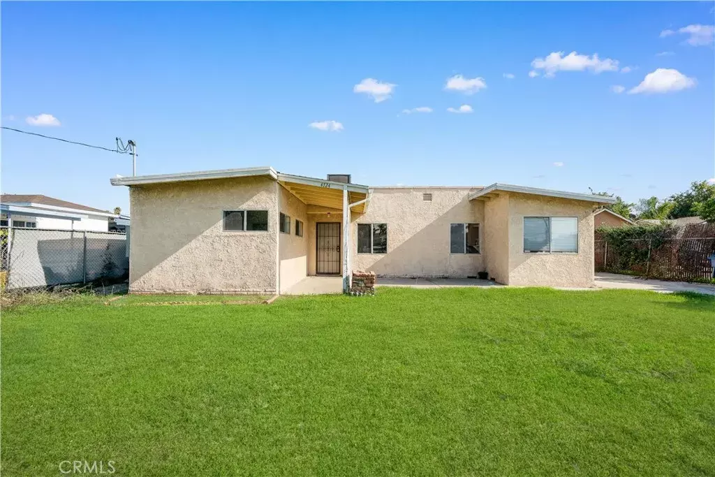 El Monte, CA 91732,4724 Durfee