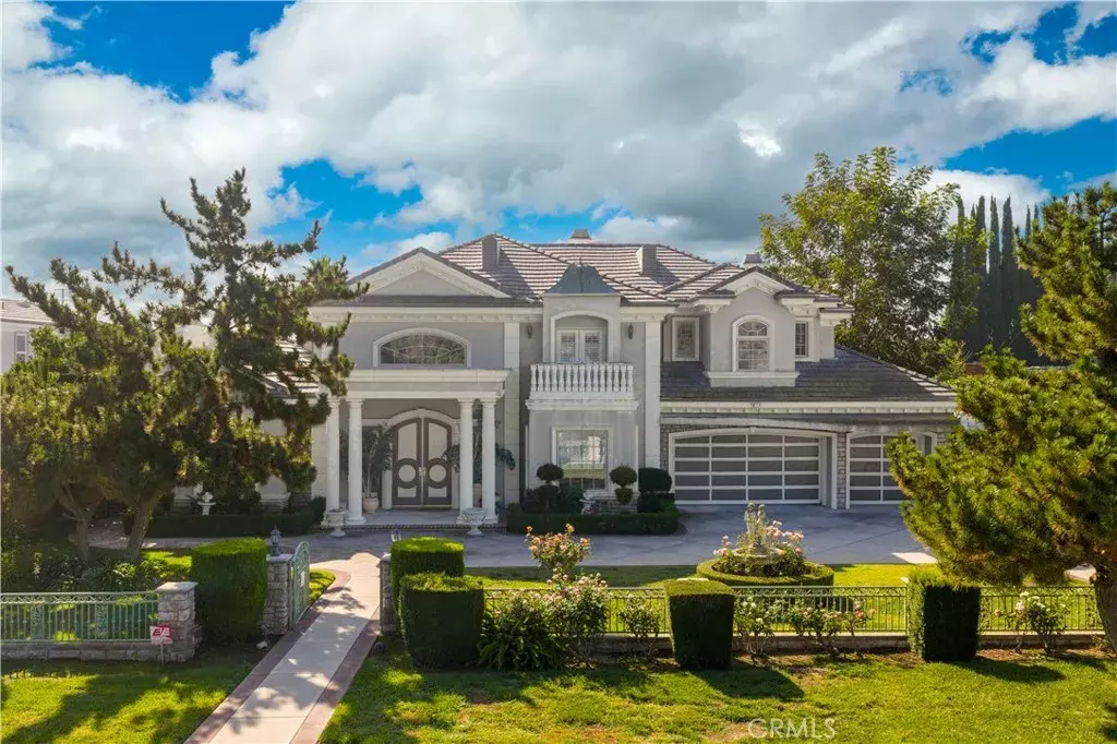 Arcadia, CA 91007,220 W Lemon Ave