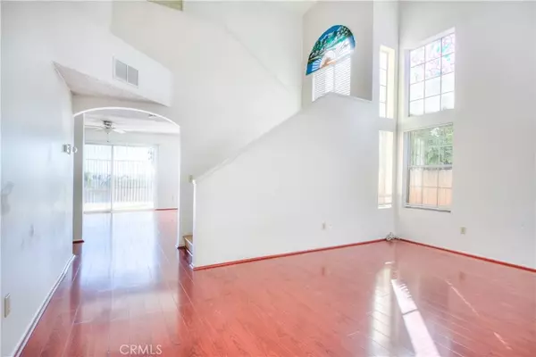 Moreno Valley, CA 92557,22355 Climbing Rose