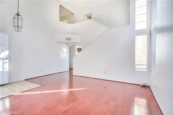 Moreno Valley, CA 92557,22355 Climbing Rose