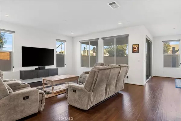 Ontario, CA 91761,3657 S Bearberry