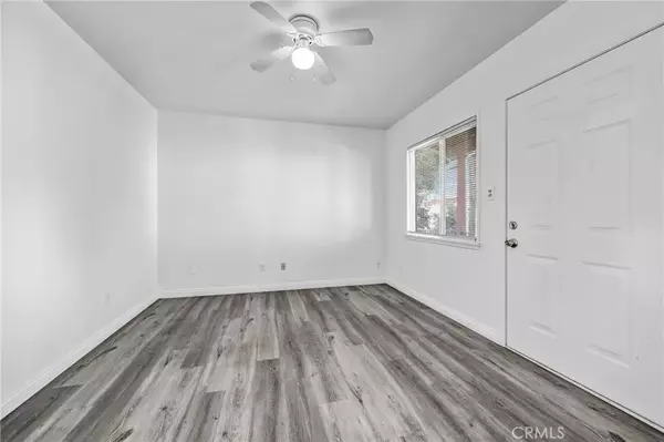 3626 E Colorado Boulevard #19, Pasadena, CA 91107