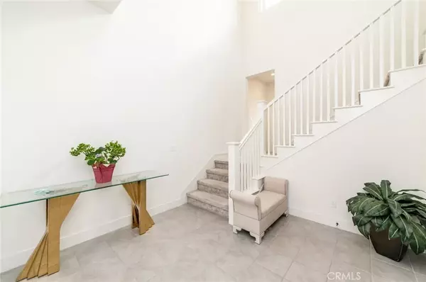 Irvine, CA 92618,258 Maricopa