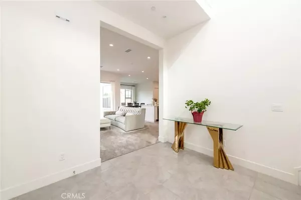 Irvine, CA 92618,258 Maricopa