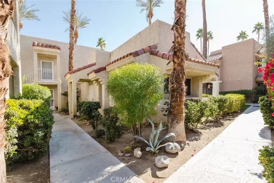 2700 Lawrence Crossley #37, Palm Springs, CA 92264