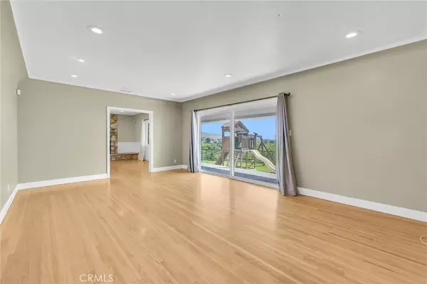 La Habra Heights, CA 90631,918 Dorothea Road