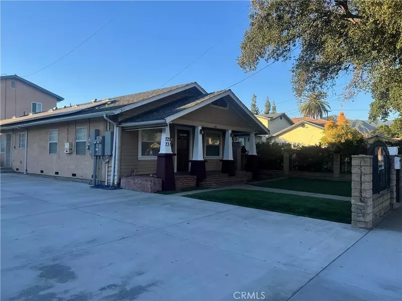 729 N Soldano Avenue, Azusa, CA 91702
