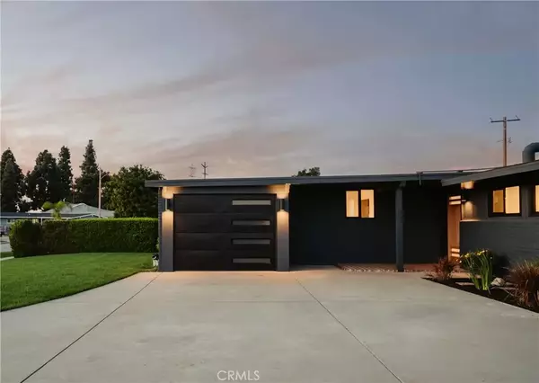 Lakewood, CA 90715,20110 Flallon