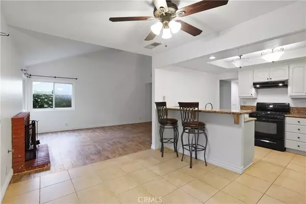 Corona, CA 92882,1676 Sumac