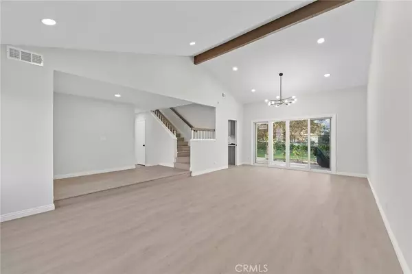 La Verne, CA 91750,6237 Birdie