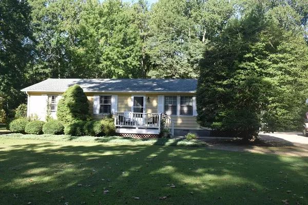 Montross, VA 22520,815 Cabin Point Drive