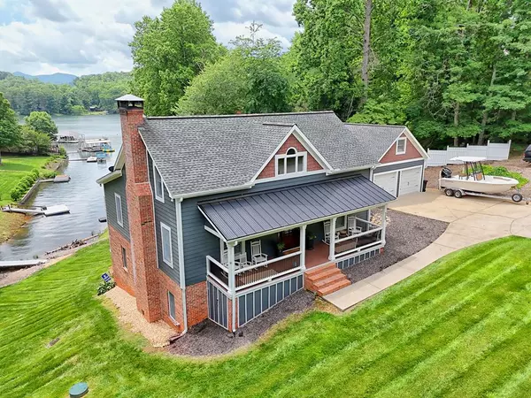 520 Long View Drive, Hiawassee, GA 30546