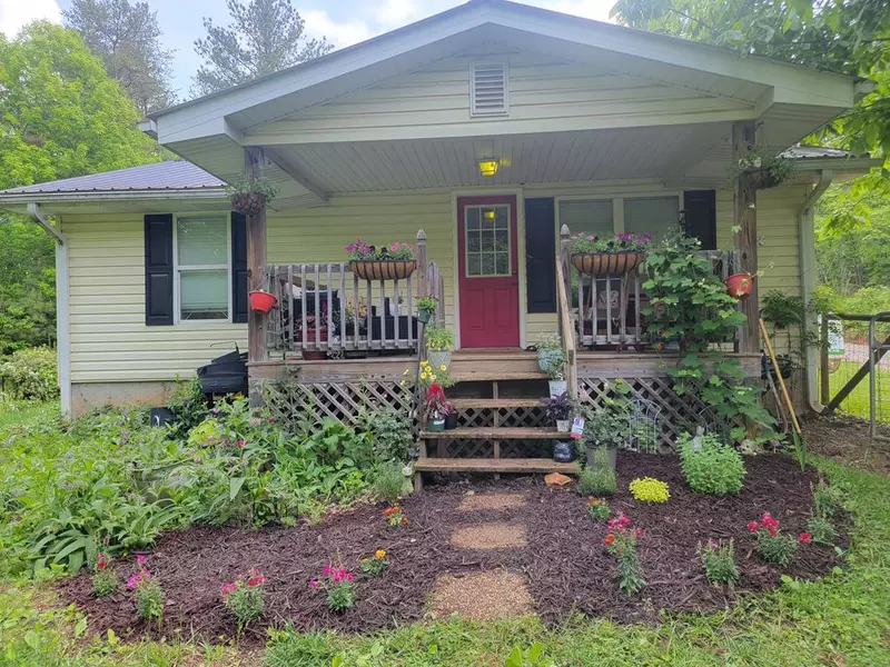 65 Black Oak Ridge Road, Blue Ridge, GA 30513