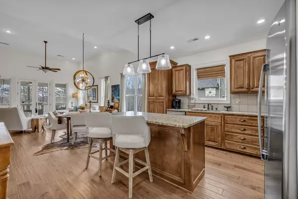 Hayesville, NC 28904,352 Licklog Ridge