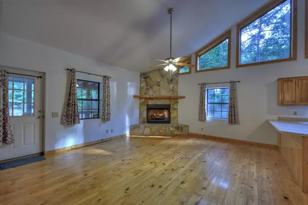 Copperhill, TN 37317,136 Pine View Lane