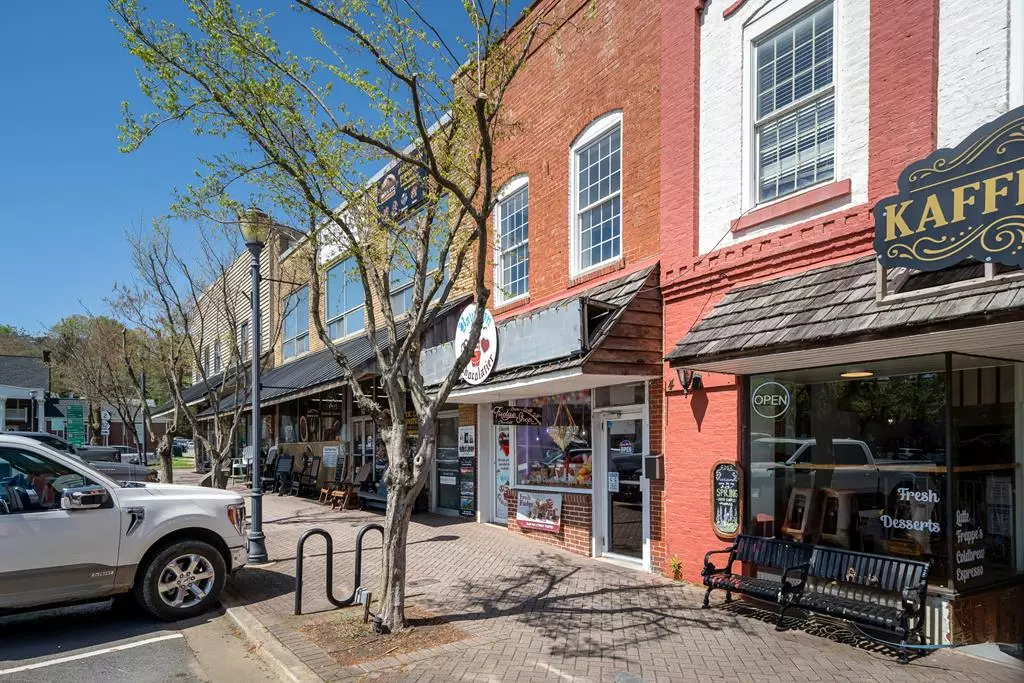 Ellijay, GA 30540,4 Northside Square