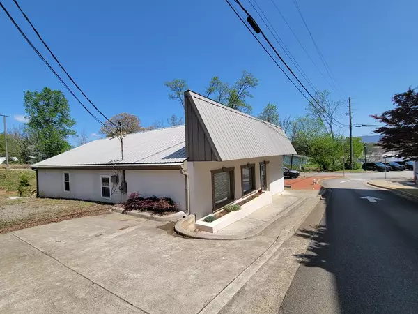 37 Court Street, Jasper, GA 30143