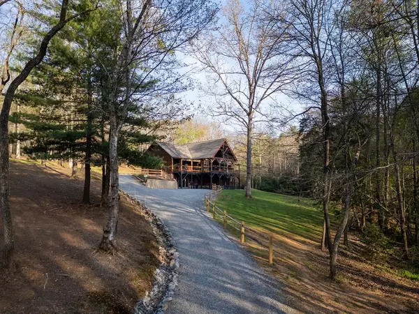 Mineral Bluff, GA 30559,151 Hickory Hills Trl