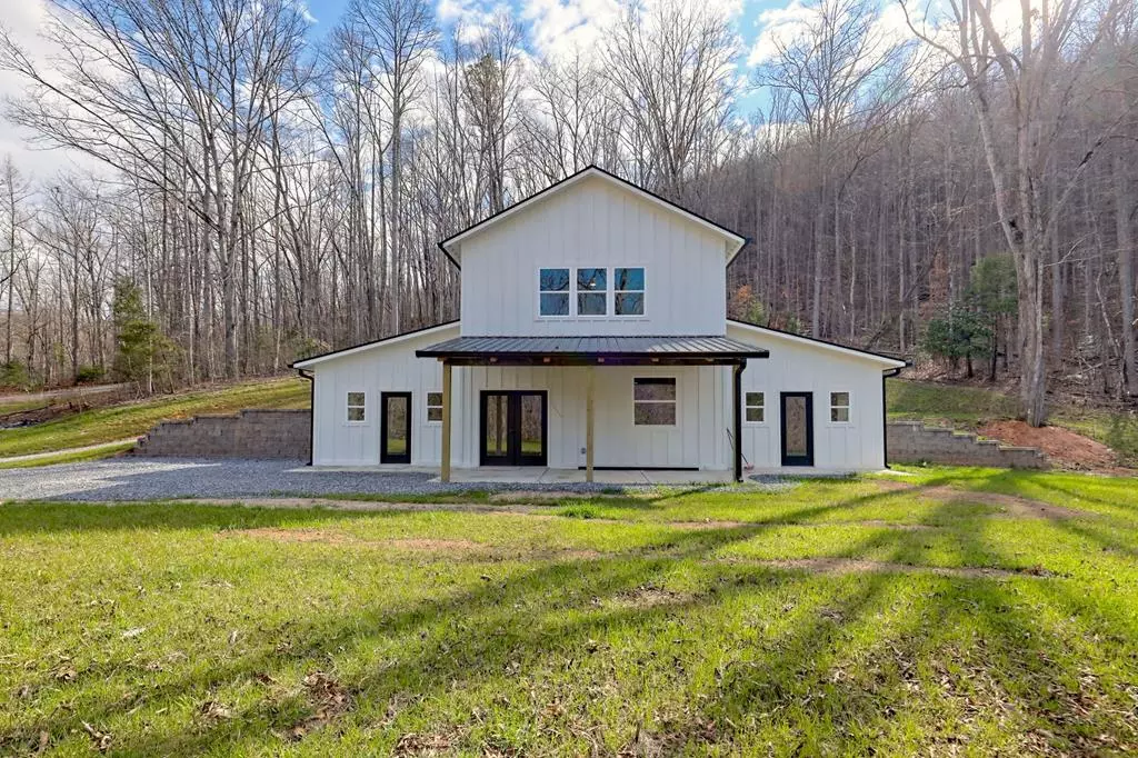 Hayesville, NC 28904,472 Hogsed Drive