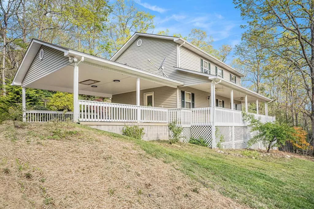 Blairsville, GA 30512,542 Sharp Top Circle