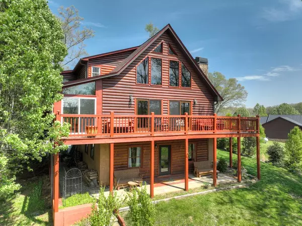 256 Bailey Farm Lane, Mineral Bluff, GA 30559
