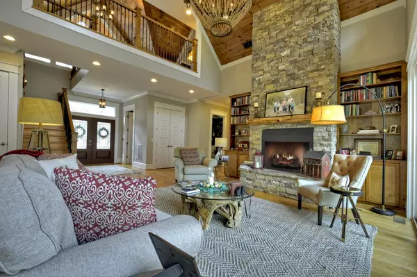 Blue Ridge, GA 30513,448 Riverbend Manor