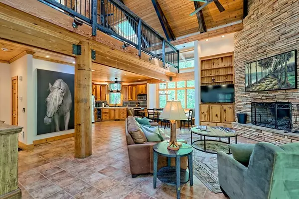 Blairsville, GA 30512,2839 Helton Creek Road